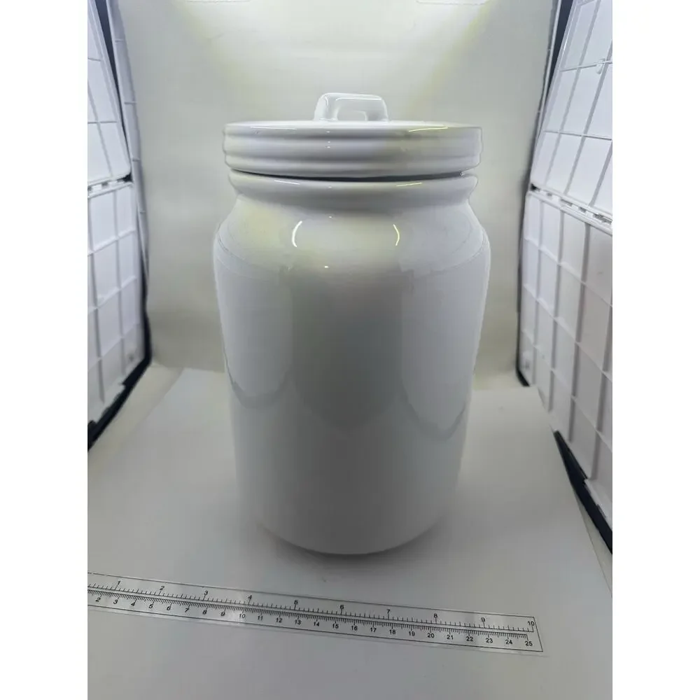 Cheryl's Freshly Baked Cookies Jar White Ceramic Lid